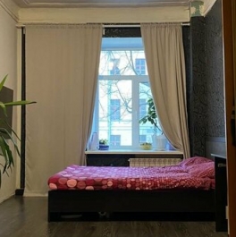 Продажа 3-комн квартиры на вторичном рынке ул Коммунистическая,  д. 6/21