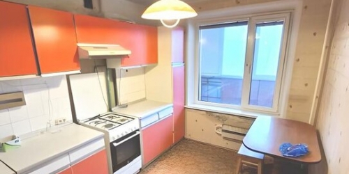 3-комн квартира Онежская ул,  д. 30