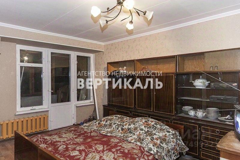 Аренда 3-комн квартиры на вторичном рынке Судостроительная улица, 14/16