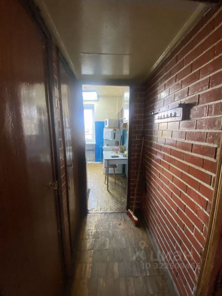 Продажа 2-комн квартиры на вторичном рынке Красное Село, Кингисеппское шоссе, 10к1