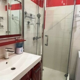 Продажа 3-комн квартиры на вторичном рынке улица Марьинский Парк,  д. 25 к1