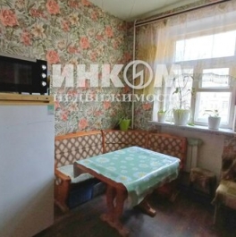 Продажа 4-комн квартиры на вторичном рынке Плетешковский переулок,  д. 8 с1