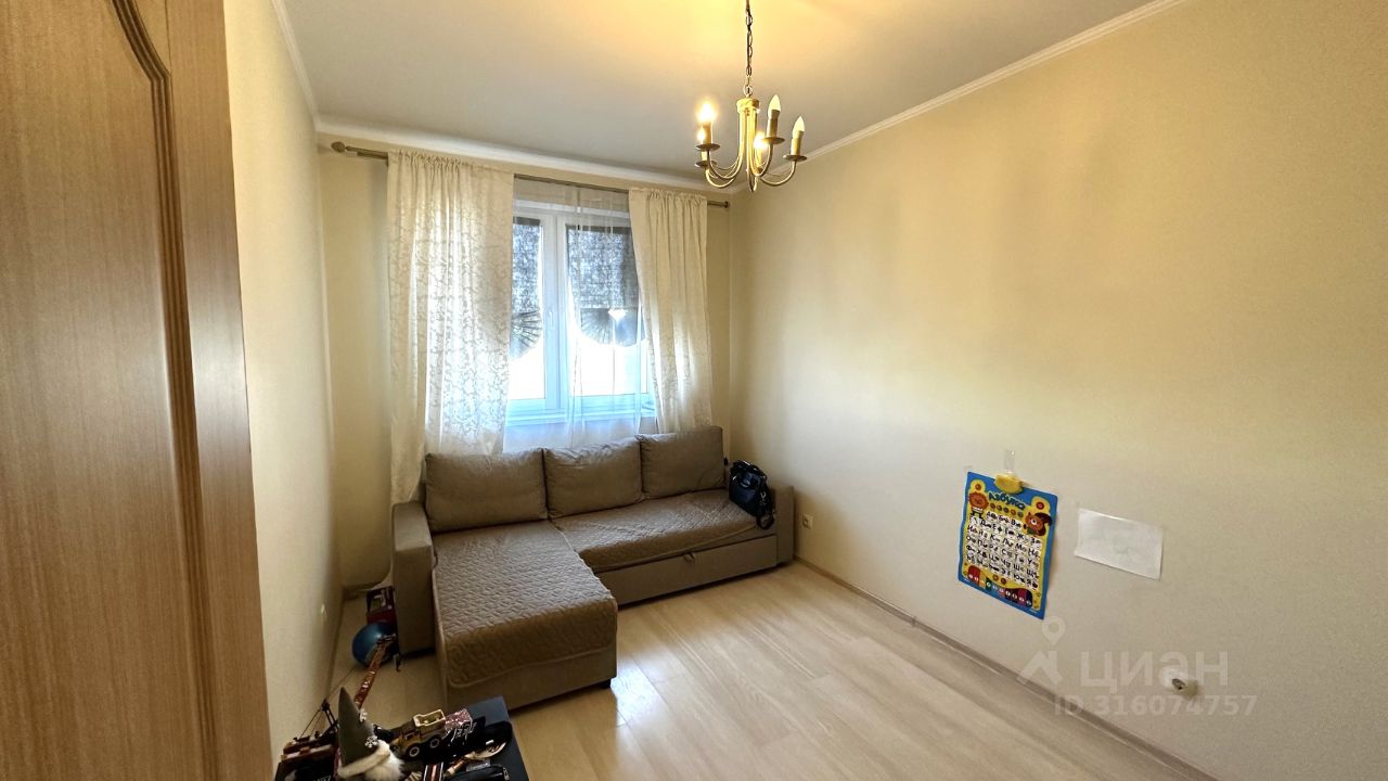 Продажа 2-комн квартиры на вторичном рынке МЖК Изумрудная Долина тер., д. Солманово, улица Лазурная, 16