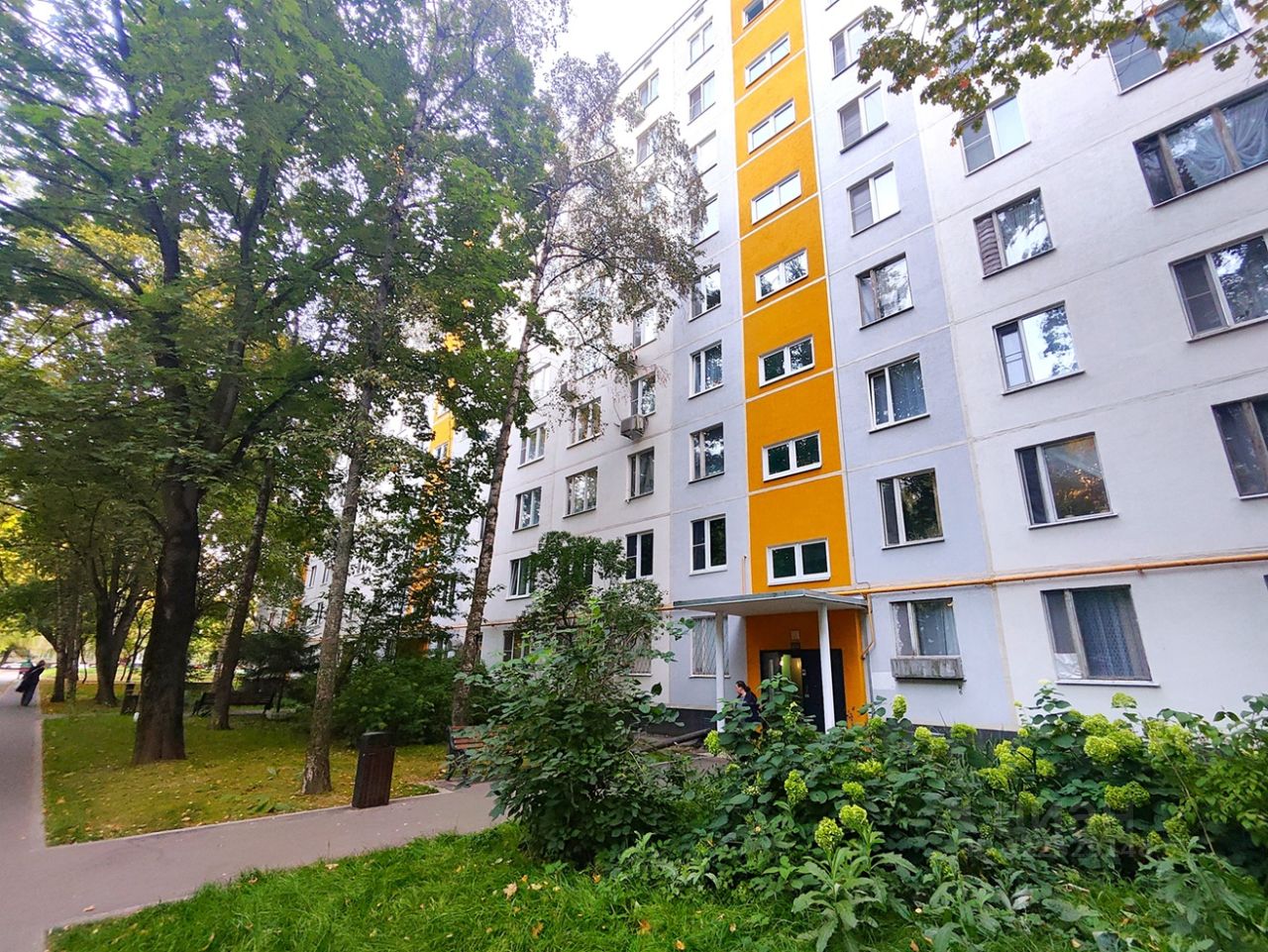 Продажа 3-комн квартиры на вторичном рынке улица Фомичевой, 16К5