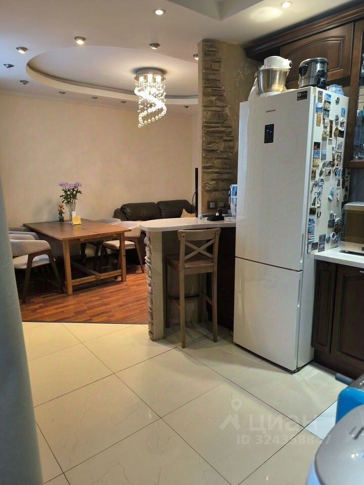 Продажа 2-комн квартиры на вторичном рынке проспект Королева, 21к1