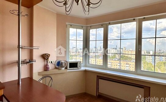 Продажа 4-комн квартиры на вторичном рынке Нахимовский пр-кт,  д. 33/2