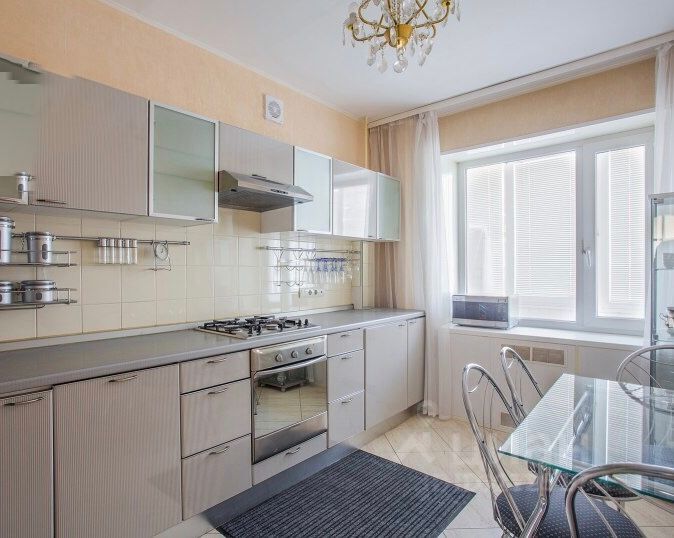 Аренда 3-комн квартиры на вторичном рынке улица Климашкина, 9