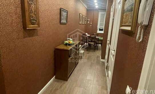 Продажа 3-комн квартиры на вторичном рынке Онежская улица,  д. 22