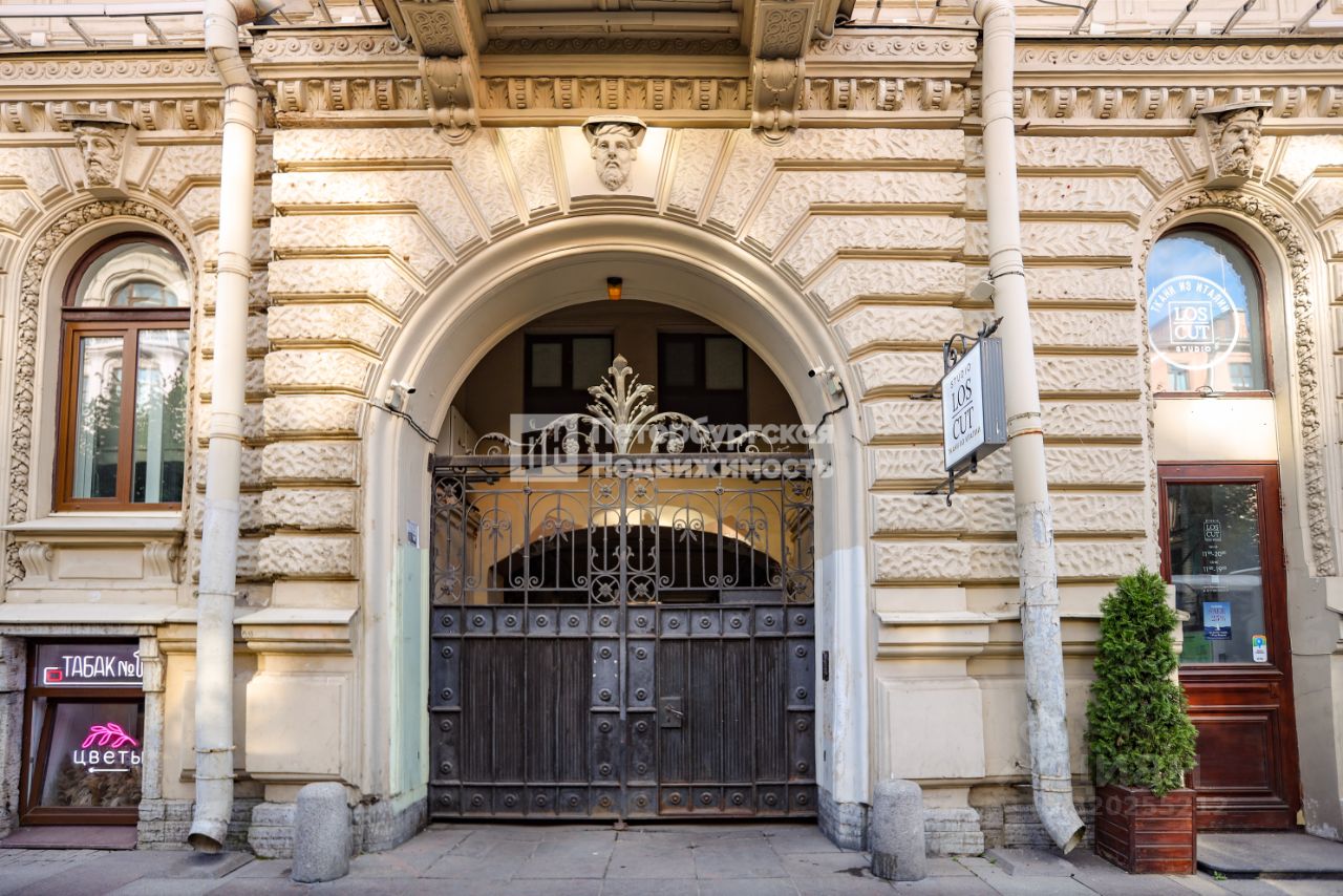 Продажа 5-комн квартиры на вторичном рынке улица Чайковского, 38/9