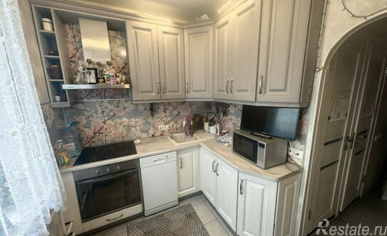 Продажа 3-комн квартиры на вторичном рынке Ореховый проезд,  д. 35 к1