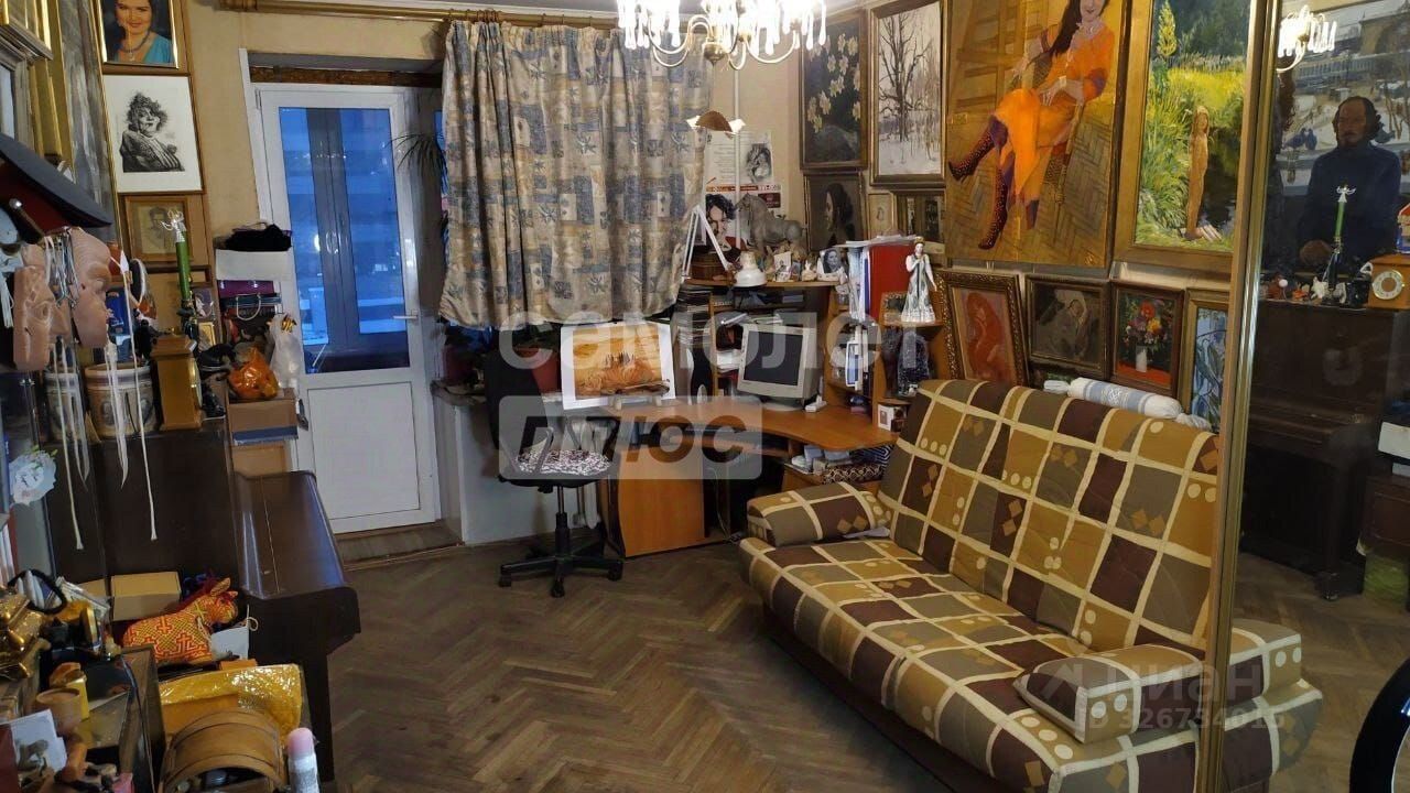 Продажа 2-комн квартиры на вторичном рынке Брянская улица, 2