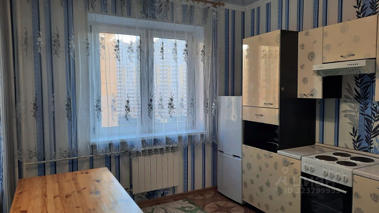 Аренда 1-комн квартиры на вторичном рынке Парашютная улица, 56к2