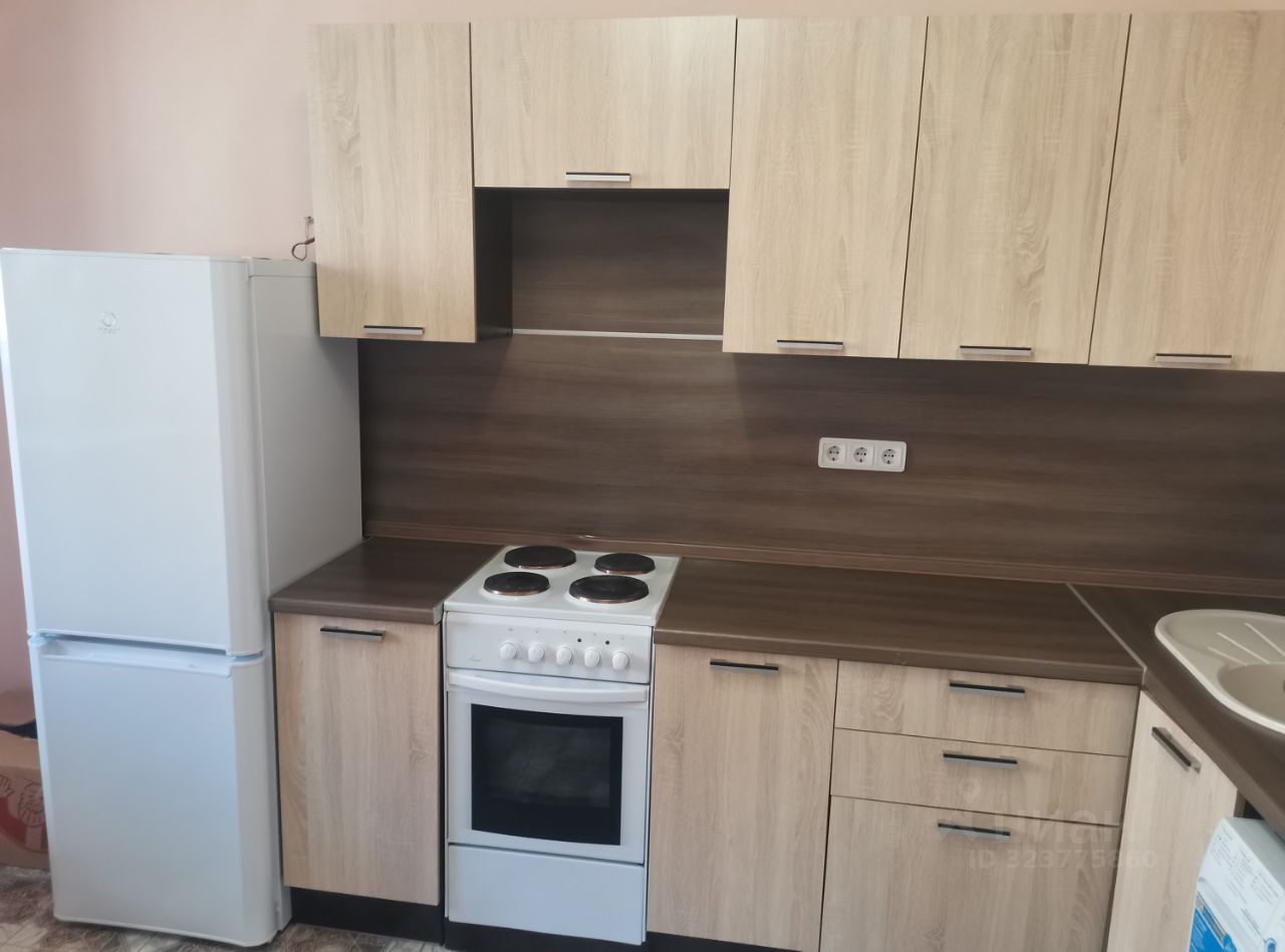 Продажа 2-комн квартиры на вторичном рынке Октябрьский пгт, улица Спортивная, 2