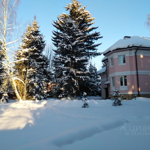 Коттедж/дом Лугинино, Садовая улица,  д. 16