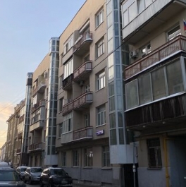 Продажа 3-комн квартиры на вторичном рынке Печатников пер,  д. 13