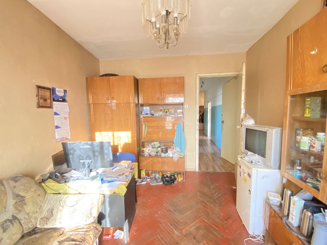 Продажа 3-комн квартиры на вторичном рынке Старо-Петергофский проспект, 15