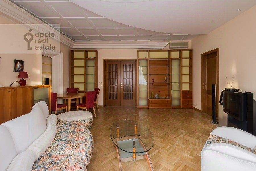 Продажа 3-комн квартиры на вторичном рынке Татарская улица, 18