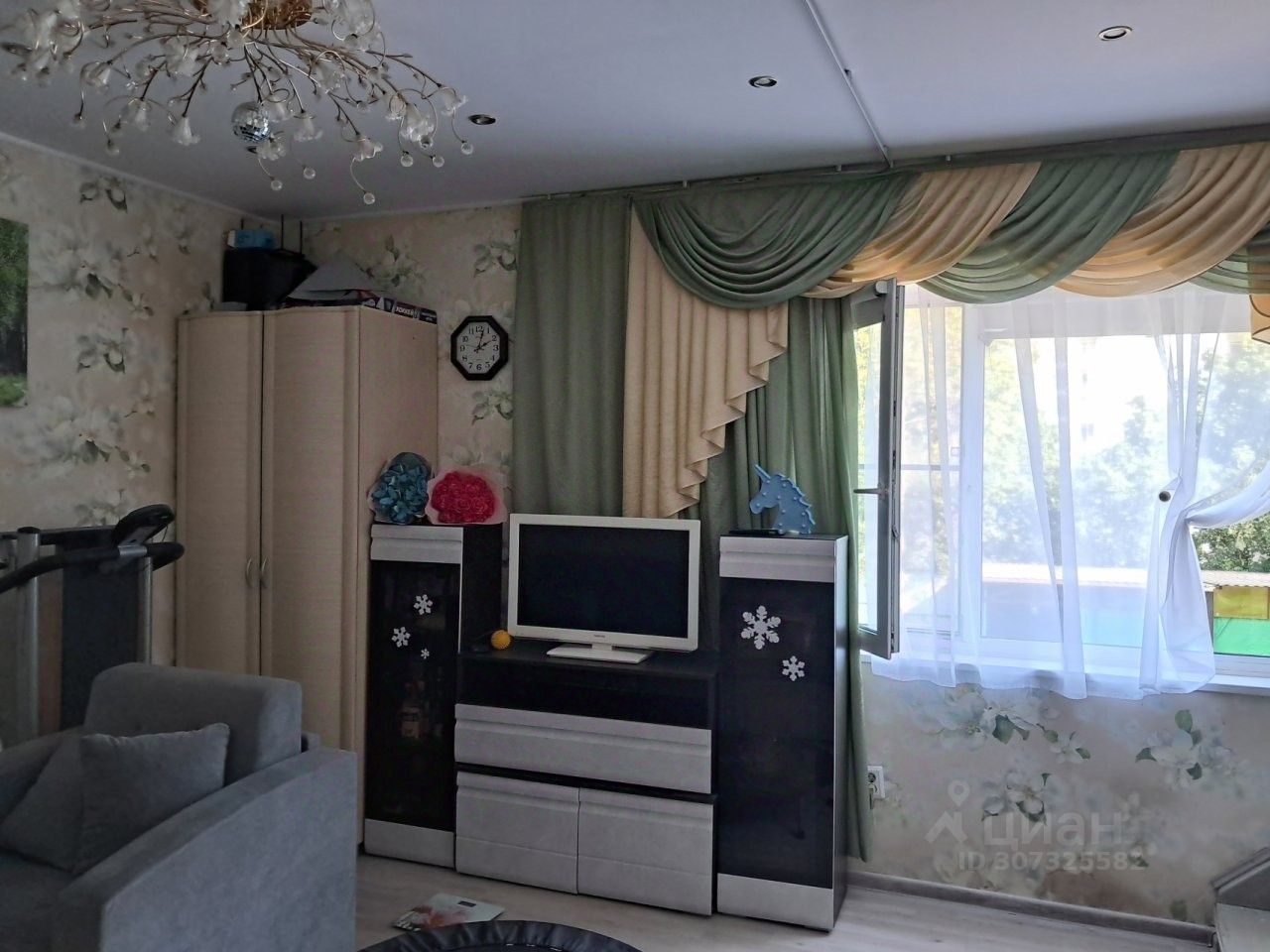 Продажа 4-комн квартиры на вторичном рынке Красное Село, Огородная улица, 13