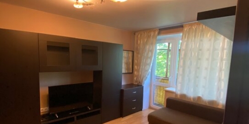 2-комн квартира улица Паперника,  д. 21