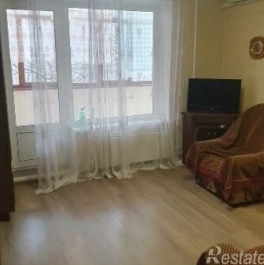 Продажа 3-комн квартиры на вторичном рынке Тепличный пер,  д. 7