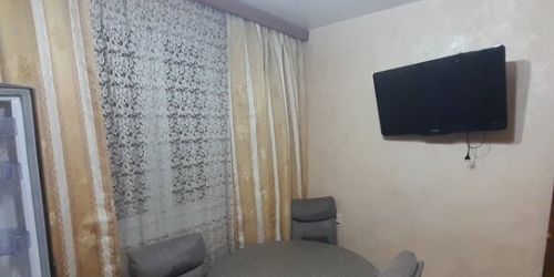 2-комн квартира Беловежская улица,  д. 57