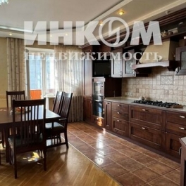 Продажа 4-комн квартиры на вторичном рынке Химки, ул Пролетарская,  д. 17