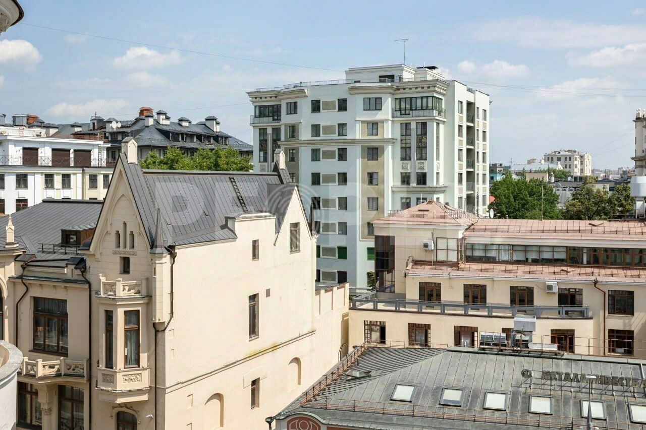 Продажа 4-комн квартиры на вторичном рынке улица Большая Полянка, 44