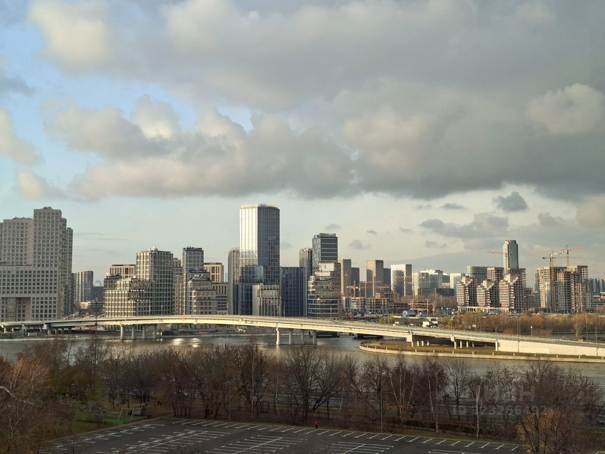 Продажа 2-комн квартиры на вторичном рынке Нагатинский бульвар, 6