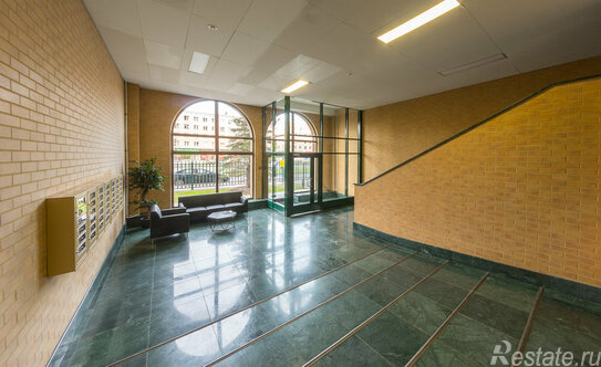 Продажа 3-комн квартиры на вторичном рынке ул Наличная,  д. 26,  к. 6