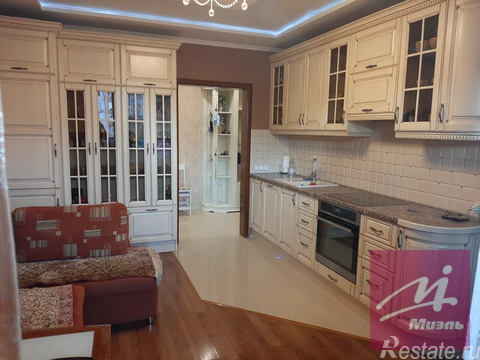 Продажа 3-комн квартиры на вторичном рынке ВНИИССОК, ул. Рябиновая,  д. 4