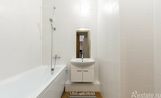 Продажа 3-комн квартиры на вторичном рынке Евгения Шварца аллея,  д. 7,  к. 1