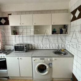 Продажа 1-комн квартиры на вторичном рынке Художников пр-кт,  д. 4 к1