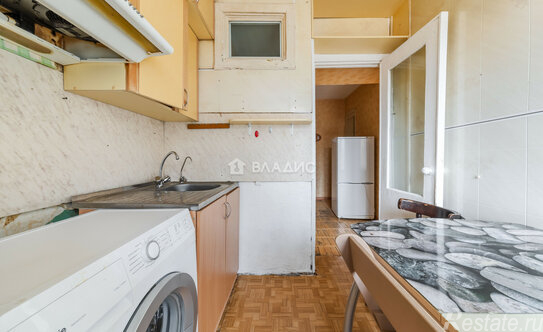 Продажа 1-комн квартиры на вторичном рынке Октябрьская наб,  д. 76,  к. 3