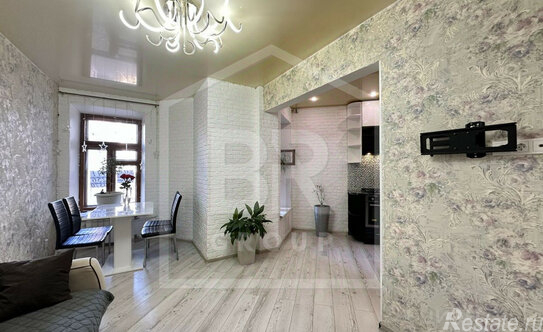 Продажа 4-комн квартиры на вторичном рынке 18-я линия,  д. 25