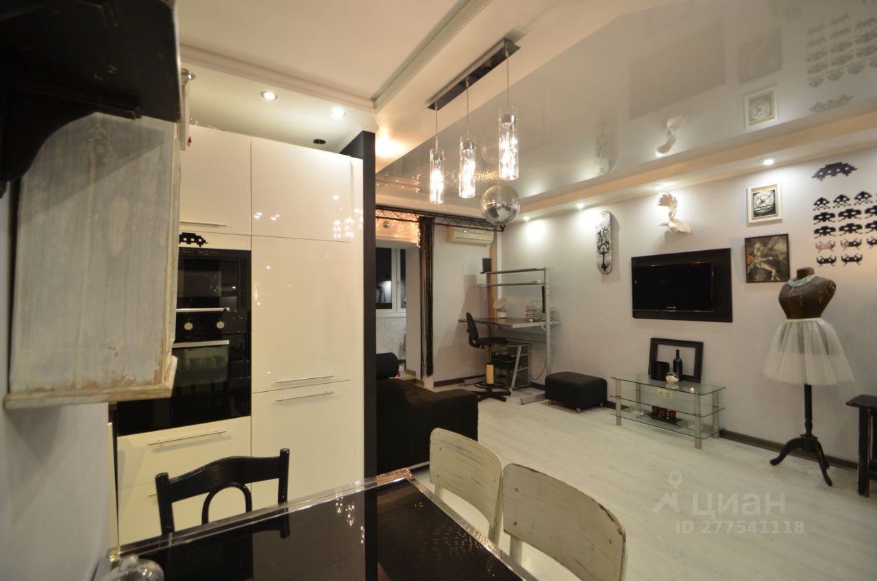 Аренда 2-комн квартиры на вторичном рынке проспект Испытателей, 8к1