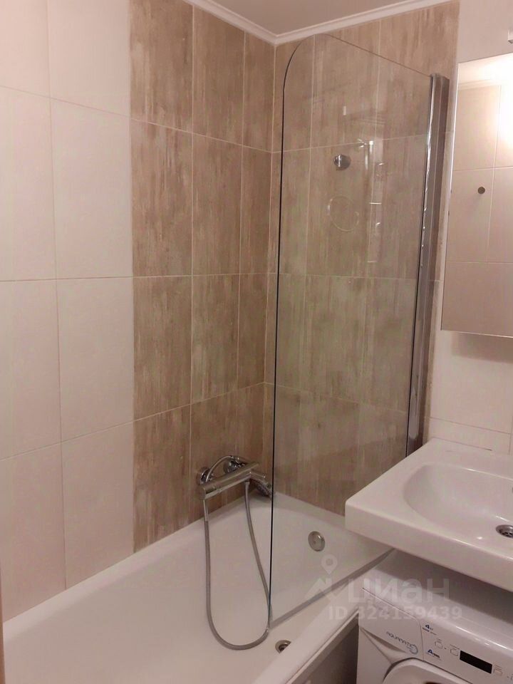 Аренда 2-комн квартиры на вторичном рынке улица Коненкова,  д. 11В