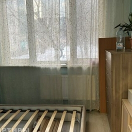 Продажа 1-комн квартиры на вторичном рынке Маршала Захарова ул,  д. 27,  к. 1