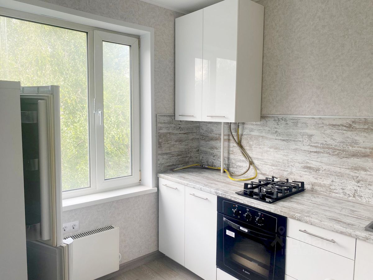 Продажа 3-комн квартиры на вторичном рынке Молдавская улица, 6