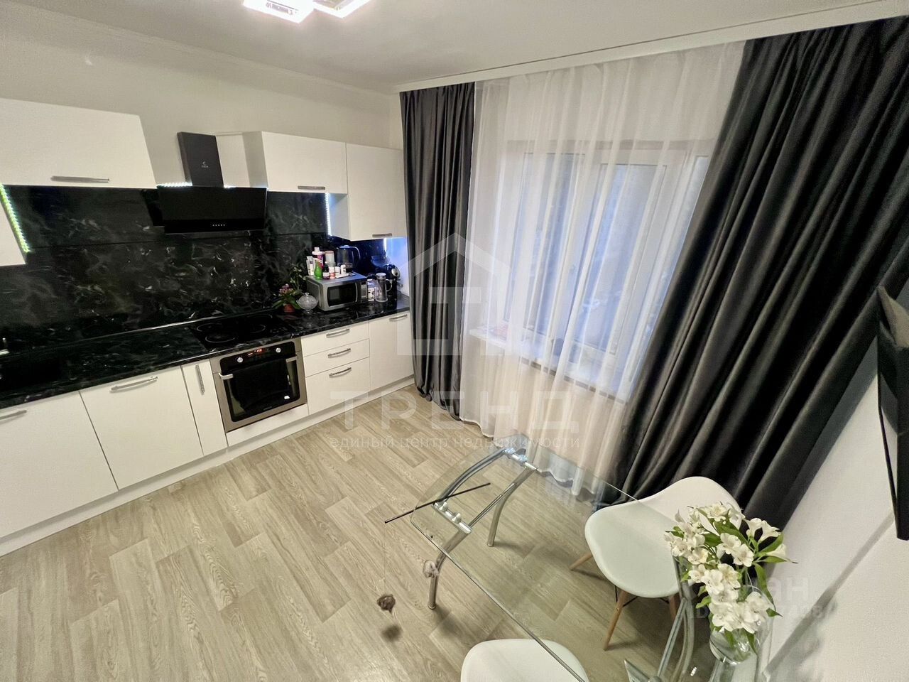 Продажа 3-комн квартиры на вторичном рынке улица Маршала Казакова, 32