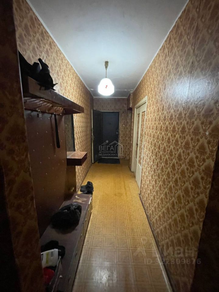 Продажа 3-комн квартиры на вторичном рынке Апрелевка, улица Комсомольская, 5