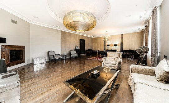 Продажа 5-комн квартиры на вторичном рынке улица Пречистенка,  д. 27