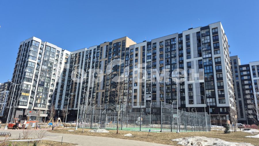Продажа 2-комн квартиры на вторичном рынке проспект Куприна, 34к1