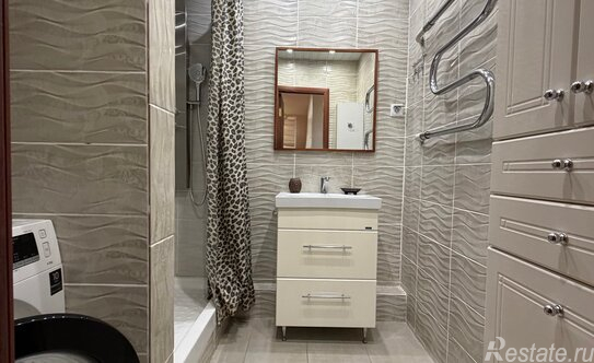 Продажа 2-комн квартиры на вторичном рынке Комендантский пр-кт,  д. 34,  к. 1