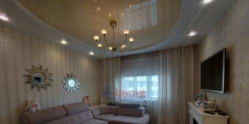 3-комн квартира Уточкина ул. ,  д. 2,  к. 1