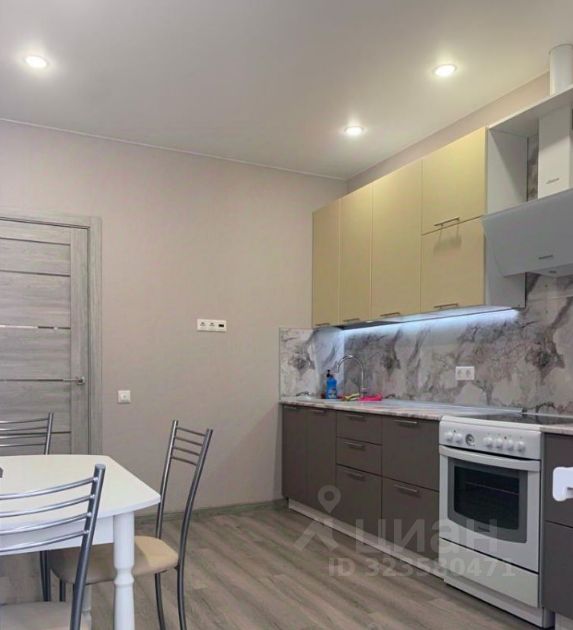 Аренда 1-комн квартиры на вторичном рынке проспект Куприна, 32к1