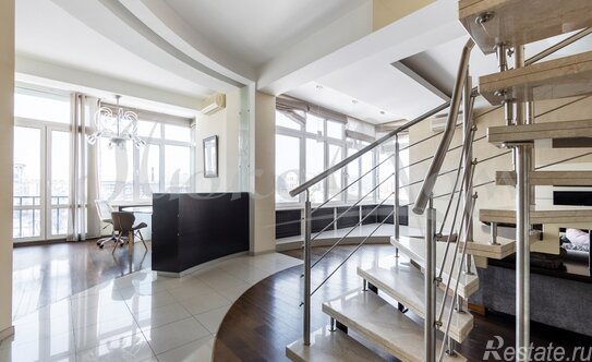 Продажа 4-комн квартиры на вторичном рынке Сущёвская улица,  д. 31