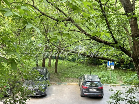 Продажа 3-комн квартиры на вторичном рынке ул. Строителей,  д. 9