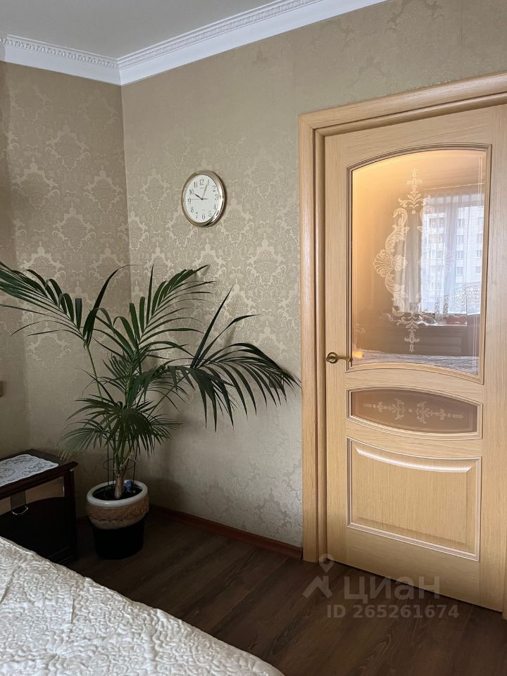 Продажа 2-комн квартиры на вторичном рынке Комендантский проспект, 10к1