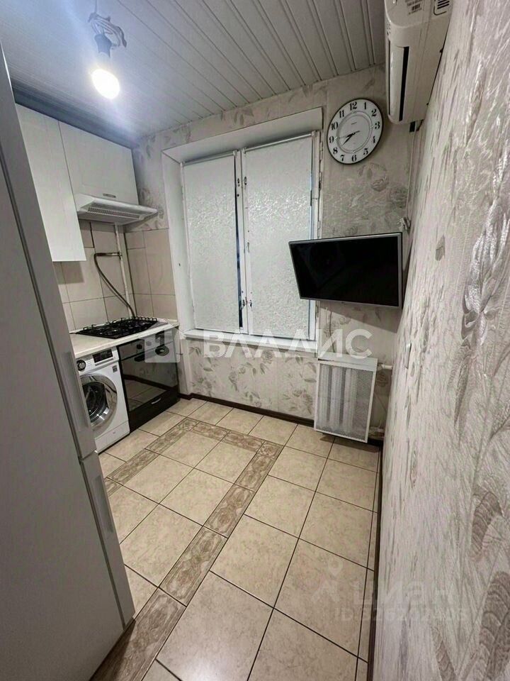 Продажа 2-комн квартиры на вторичном рынке улица Петра Романова, 6