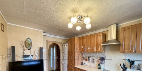 3-комн квартира Ударников,  д. 36